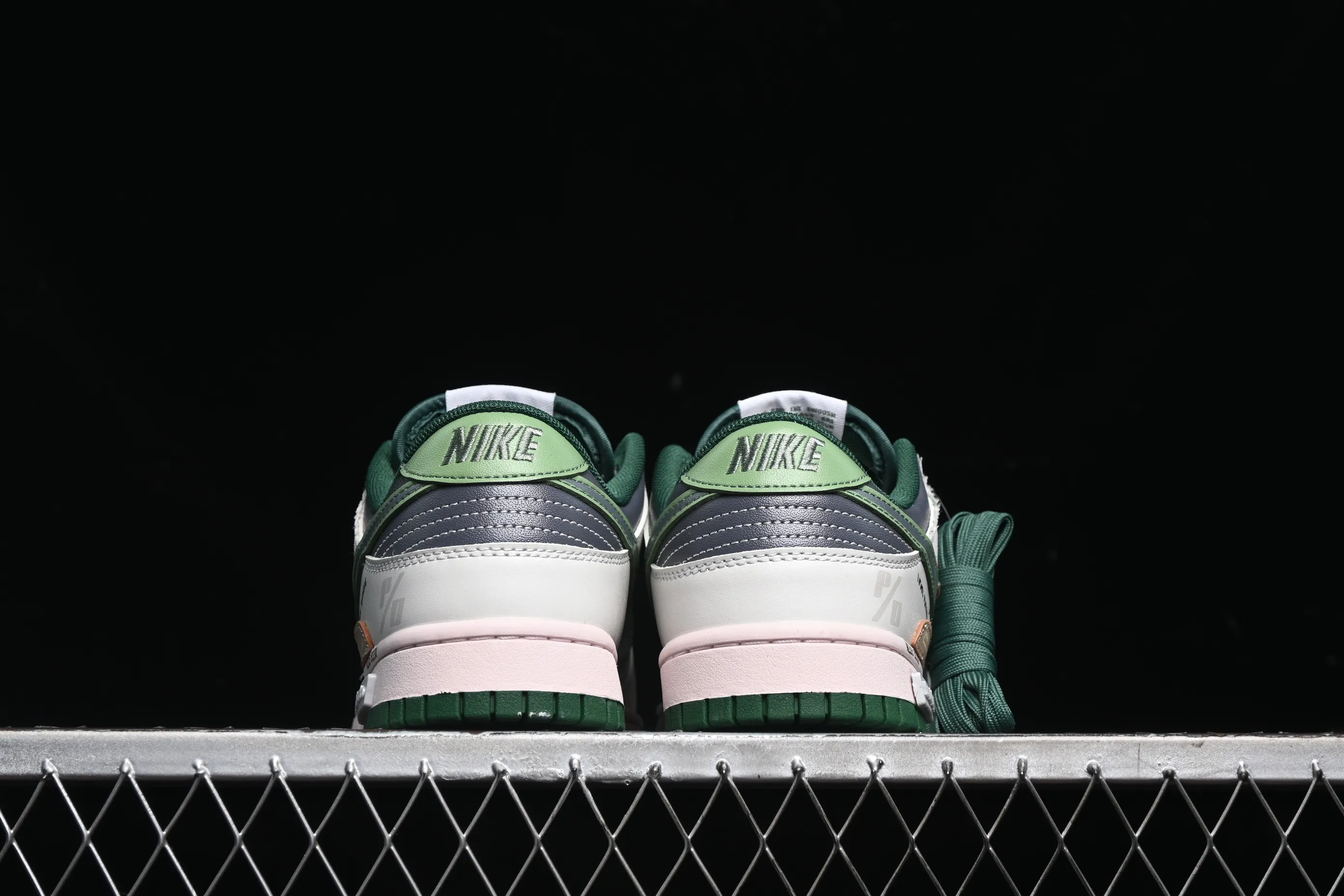 All Categories Nk SB Dunk Series Nk SB Dunk Low Low-top sneakers Nk Dunk Low Retro "Varsity Green" Panda Prank Skyline Speed ​​Chase Low-top casual sneakers DD1391-101